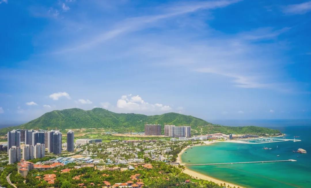 海南，热带天堂的生态、文化与经济新篇章